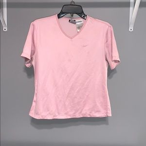 Cool vintage nike shirt !